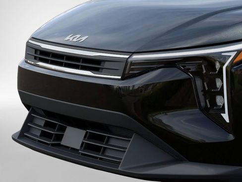 New 2026 Kia K4 LXS image 12