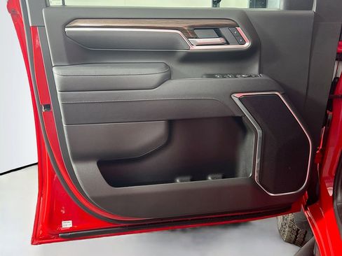 New 2026 Chevrolet Silverado 2500 LT w/ Leather Package image 17