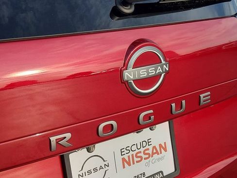 Used 2026 Nissan Rogue S FWD image 16