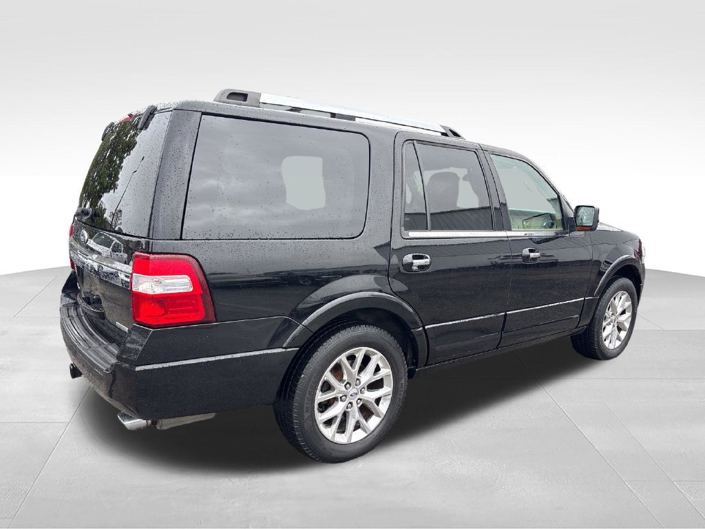 Used 2016 Ford Expedition Limited w/ Equipment Group 301A AWD/4WD image 2