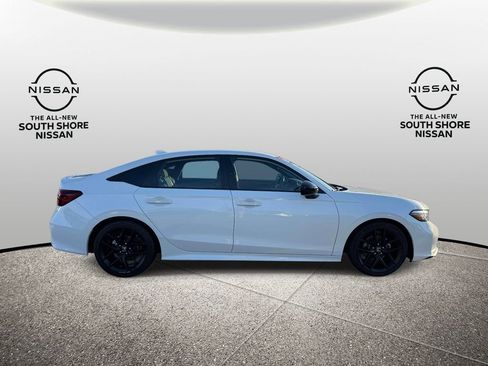 Used 2025 Honda Civic Sport image 5