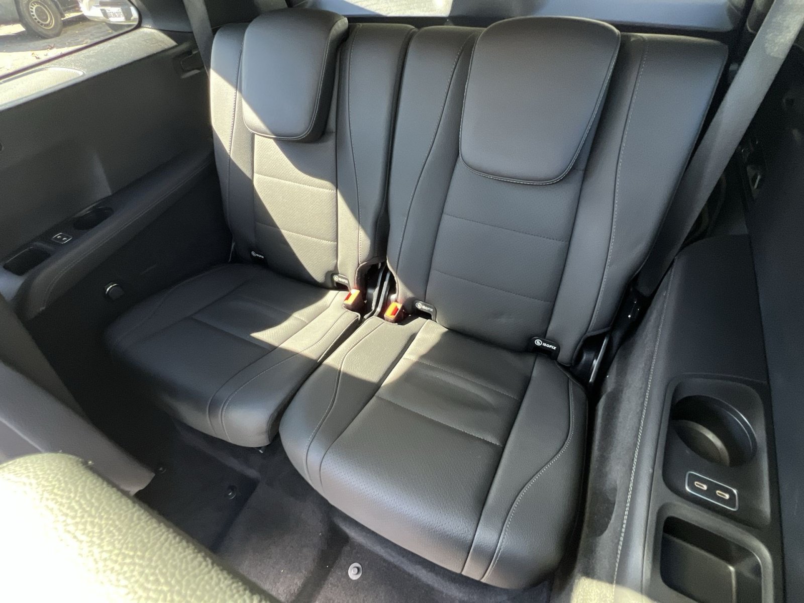Certified 2025 Mercedes-Benz GLS 450 4MATIC image 31
