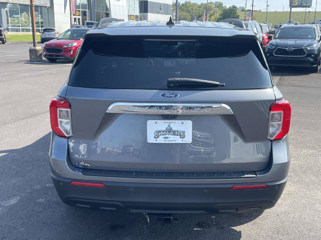 Certified 2023 Ford Explorer XLT RWD image 4