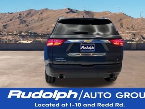 Used 2021 Chevrolet Traverse LT image 4