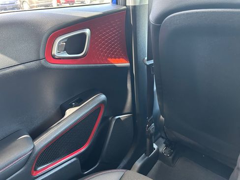 Used 2024 Kia Soul GT-Line w/ GT-Line Technology Package FWD image 28