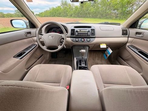 Used 2006 Toyota Camry LE FWD image 24