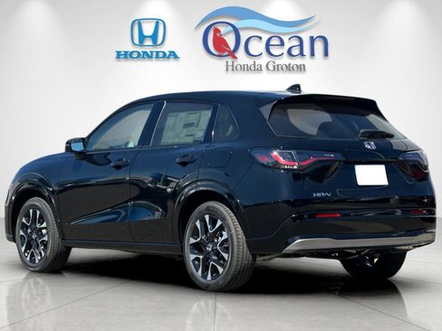 New 2026 Honda HR-V EX-L image 3