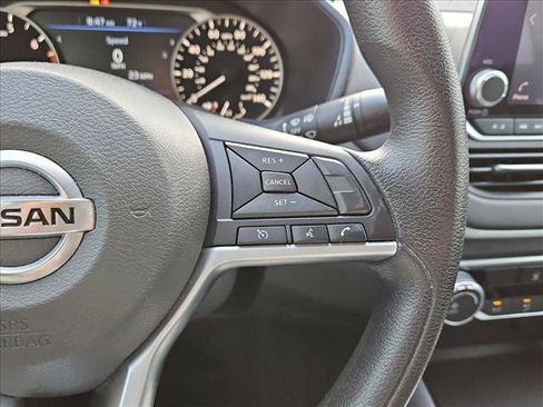 Used 2021 Nissan Altima 2.5 SV image 15