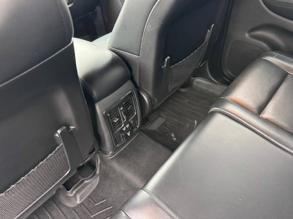 Used 2019 Jeep Grand Cherokee Limited AWD/4WD image 17