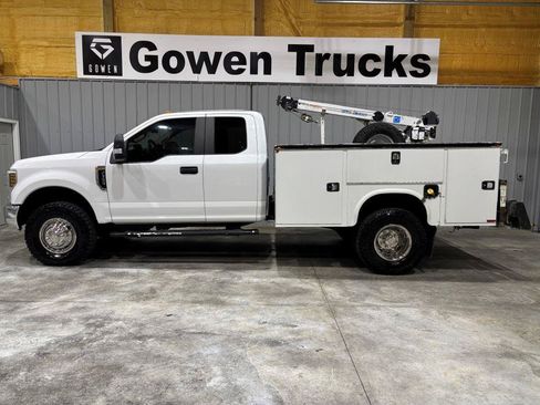 Used 2018 Ford F350 XL w/ Power Equipment Group AWD/4WD image 2