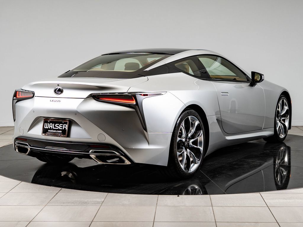 Used 2018 Lexus LC 500 Coupe w/ Touring Package RWD image 10