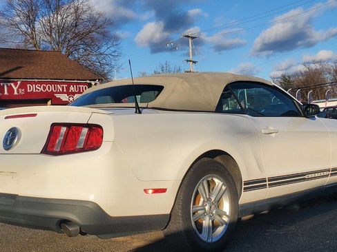 Used 2011 Ford Mustang Premium w/ Security Pkg image 5
