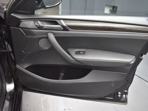 Used 2018 BMW X4 xDrive28i image 6