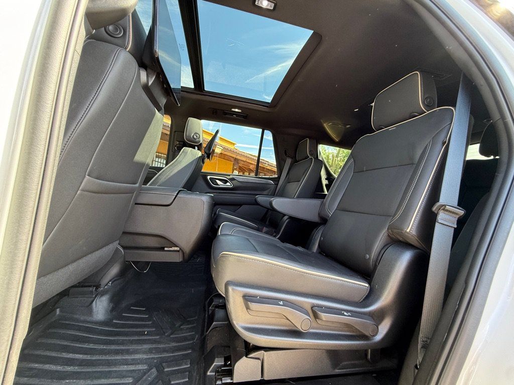 Used 2023 GMC Yukon SLT w/ SLT Premium Package AWD/4WD image 21