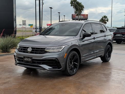 Used 2023 Volkswagen Tiguan SE R-Line FWD image 5