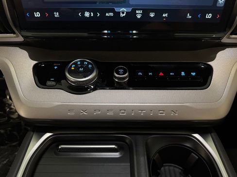 New 2026 Ford Expedition Max Active RWD image 12