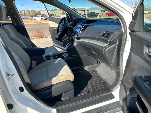 Used 2016 Honda CR-V EX image 17