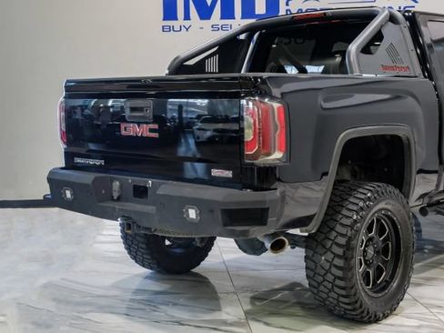 Used 2017 GMC Sierra 1500 SLT w/ All Terrain X Package AWD/4WD image 12