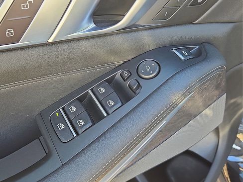 Used 2024 BMW X5 xDrive40i image 24