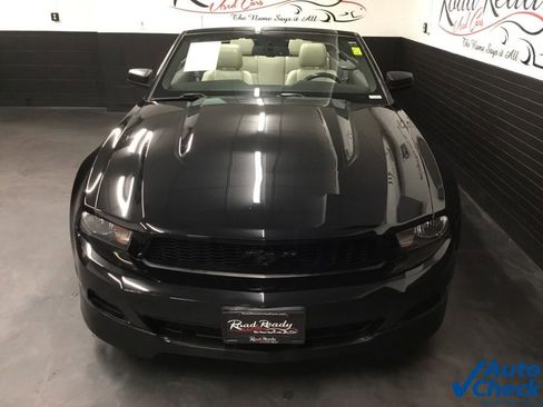 Used 2012 Ford Mustang Premium image 4