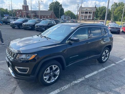 Used 2020 Jeep Compass Limited w/ Safety & Security Group AWD/4WD image 2