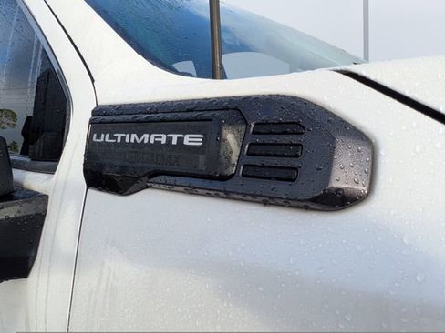 Used 2024 GMC Sierra 3500 Denali Ultimate image 12