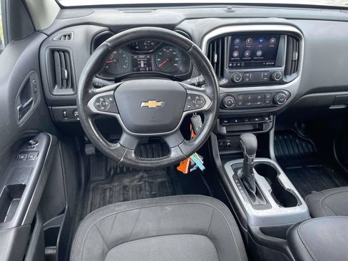 Used 2022 Chevrolet Colorado LT w/ Fleet Safety Package RWD image 15