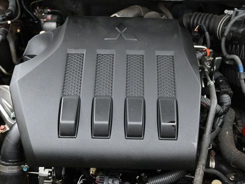 Used 2023 Mitsubishi Eclipse Cross SEL image 40