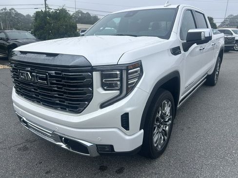Used 2024 GMC Sierra 1500 Denali Ultimate AWD/4WD image 8
