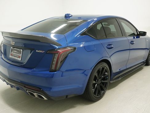 Used 2023 Cadillac CT5 V w/ Platinum Package RWD image 4