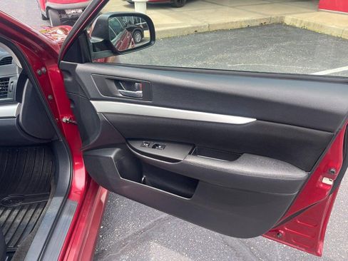 Used 2013 Subaru Legacy 2.5i Premium AWD/4WD image 11
