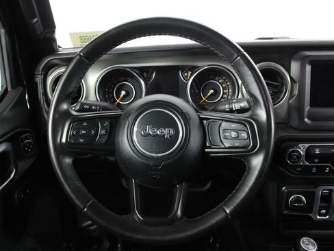 Used 2022 Jeep Wrangler Sport AWD/4WD image 8