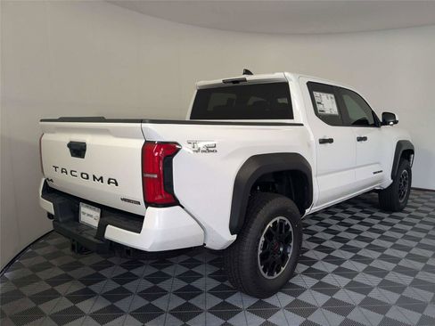 New 2026 Toyota Tacoma TRD Off-Road AWD/4WD image 5