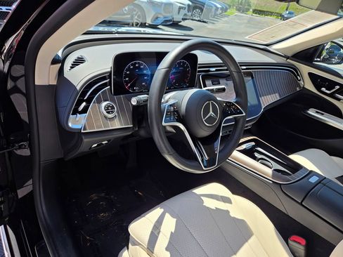 Used 2025 Mercedes-Benz E 350 Sedan image 22