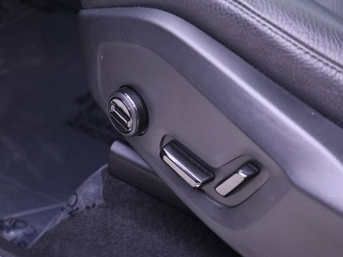 Certified 2024 Volvo XC90 B6 Plus image 23