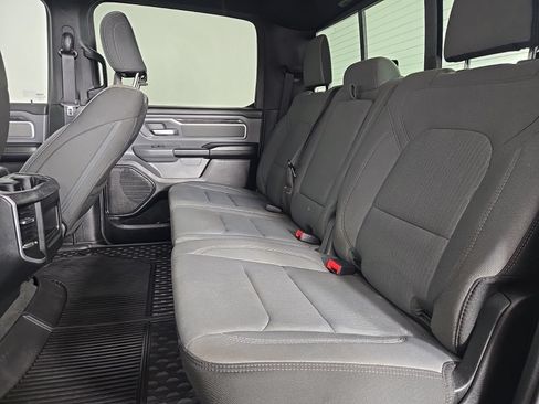 Used 2021 RAM 1500 Big Horn RWD image 12