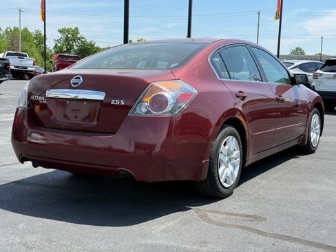 Used 2010 Nissan Altima 2.5 S FWD image 8