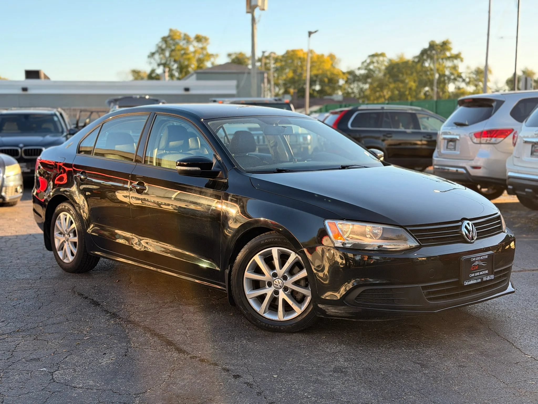 Used 2012 Volkswagen Jetta SE FWD image 3