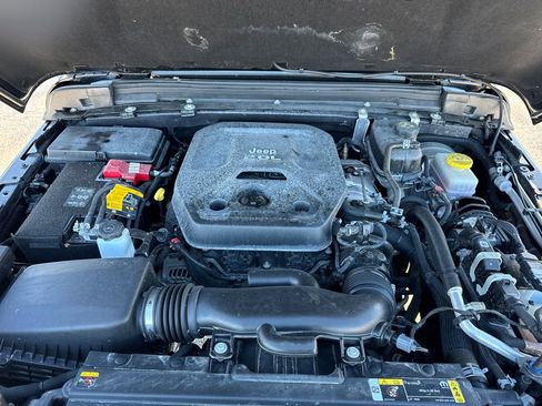 Certified 2022 Jeep Wrangler Sport image 30
