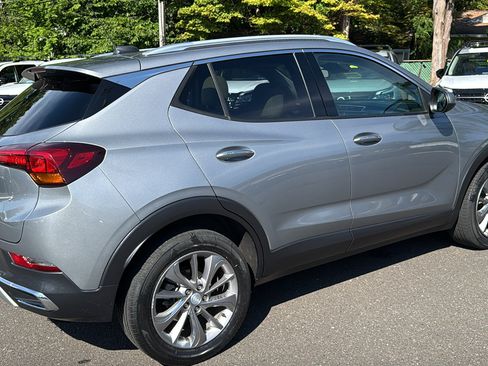 Used 2023 Buick Encore GX Essence w/ Experience Buick Package FWD image 27
