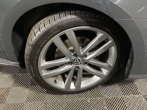 Used 2017 Volkswagen Passat 1.8T R-Line FWD image 37