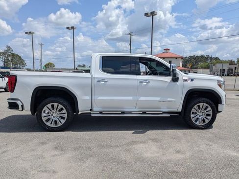 Used 2020 GMC Sierra 1500 Denali w/ Denali Premium Package image 3