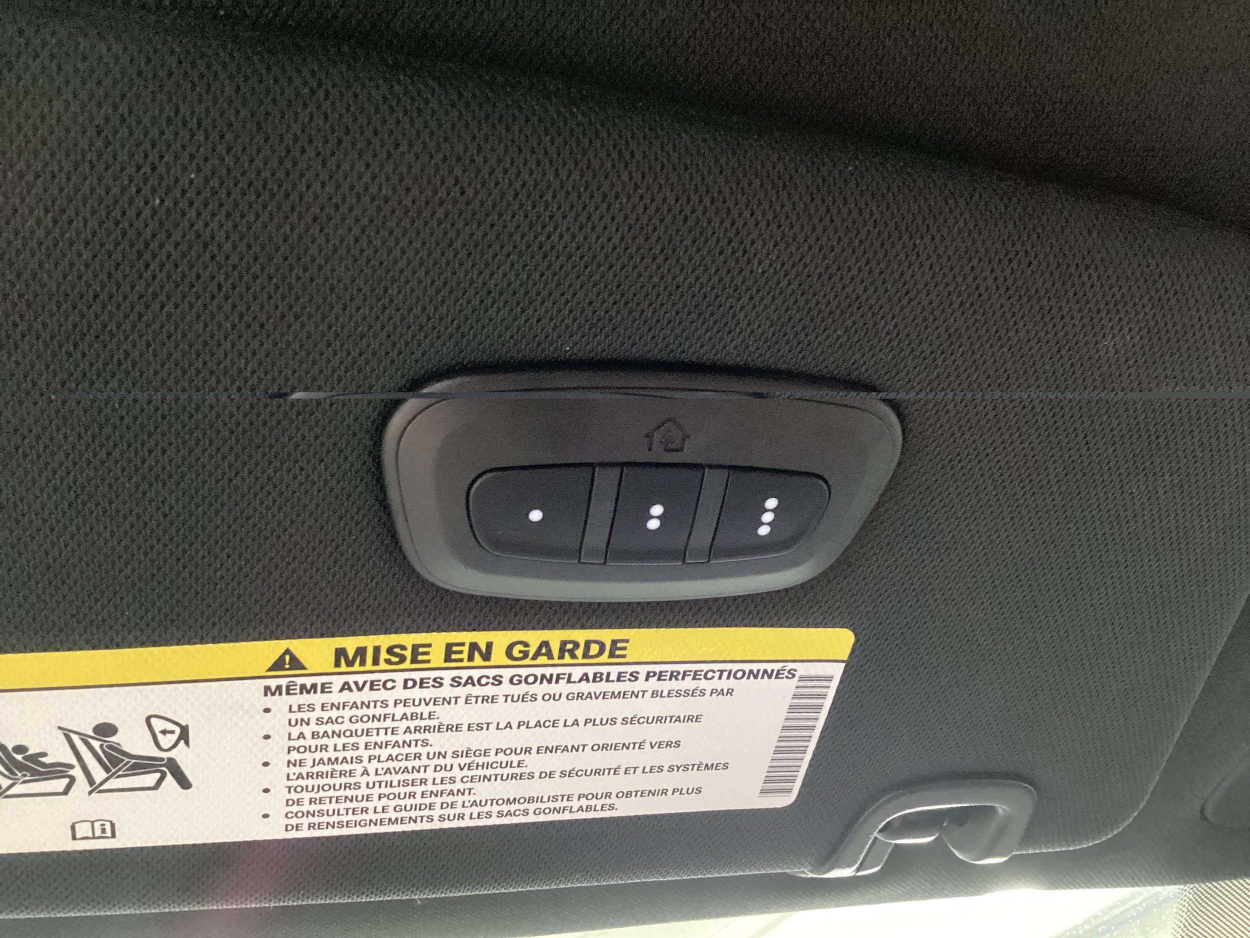 Used 2025 Chrysler Pacifica Select AWD/4WD image 20