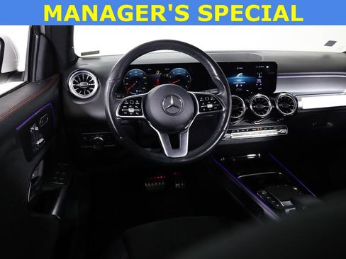 Used 2022 Mercedes-Benz GLB 250 4MATIC image 30