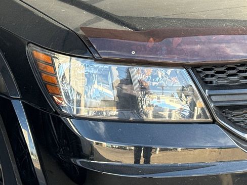 Used 2018 Dodge Journey SE w/ Popular Equipment Group image 4