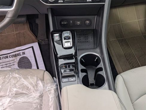 Used 2023 Hyundai Sonata Limited image 17