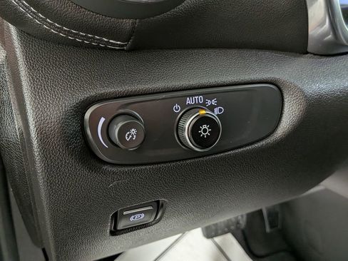 Certified 2023 Chevrolet Blazer LT w/ Midnight/Sport Edition image 21