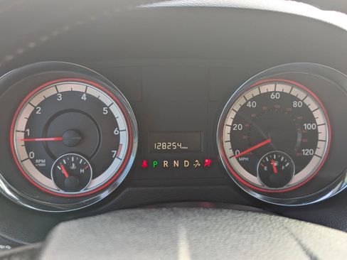 Used 2017 Dodge Grand Caravan SXT image 20