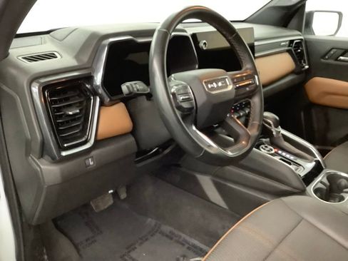 Used 2023 GMC Canyon AT4 image 13