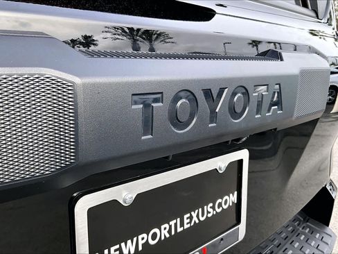 Used 2025 Toyota 4Runner SR5 image 29